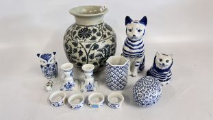 A GROUP OF CERAMICS TO INCLUDE CAT AND OWL ORNAMENTS, PAIR OF CANDLESTICKS,