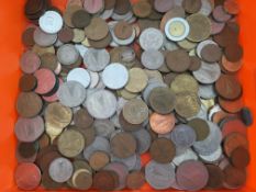 COINS: TUB WITH OVERSEAS COINS, MAINLY EUROPEAN PRE EURO ERA,