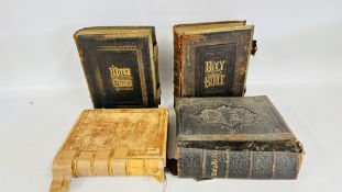 A GROUP OF 4 ANTIQUE / VINTAGE BIBLES.