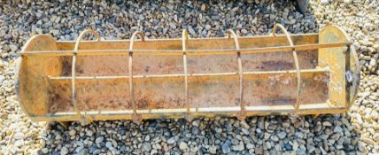 ANTIQUE WOODS OF THETFORD CAST IRON PARTITION TROUGH.