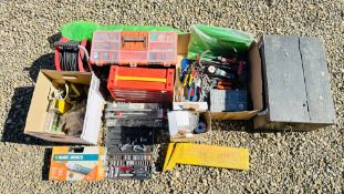 QUANTITY SHED TOOLS AND SUNDRIES TO INCLUDE SCREWS, VINTAGE TOOL BOX, 40M EXTENSION LEAD,