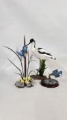 A BORDER FINE ARTS KINGFISHER STUDY + A FURTHER METAL CRAFT EXAMPLE (MISSING PETALS) AND A LARGE