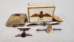 A GROUP OF RAF COLLECTIBLES TO INCLUDE BROOCHES AND MATCH BOX HOLDER.