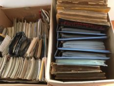 POSTCARDS: A LARGE ACCUMULATION OF MAINLY MODERN CARDS IN ALBUMS AND LOOSE,