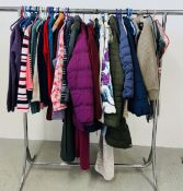 A GROUP OF ASSORTED LADIES CLOTHING TO INCLUDE COATS, JUMPERS, BODY WARMERS,