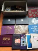 COINS: BOX OF UK SETS AND ODD COINS INCLUDING PROOF SETS 1970, 1977, 1978, 1979, 1980, 1995 (2),