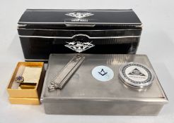 A GROUP OF MASONIC COLLECTIBLES TO INCLUDE A BEARD COMB, MONEY CLIP, CRYSTAL MINIATURE ETC.