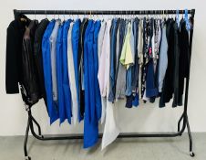 A QUANTITY OF GOOD QUALITY MAINLY GENTS CLOTHING TO INCLUDE SHIRTS, HOLIDAY SHIRTS, COATS, JUMPERS,