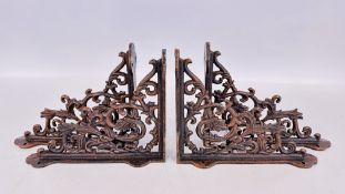 (R) 4 CAST WALL BRACKETS - RUST.