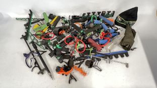 BOX OF ASSORTED FISHING TACKLE AND ACCESSORIES, ROD RESTS, ETC.