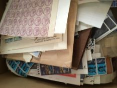 STAMPS: BOX WITH GB ODDMENTS IN A BOX, 1960s-70s COMMEMS, SOME BLOCKS, LOOSE IN PACKETS.