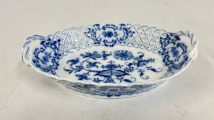 EARLY C20th MEISSEN CHINA BLUE FLOWER / LEAF PIERCED BASKET, L 24.5CM.