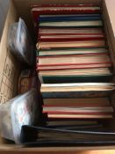STAMPS: BOX WITH COLLECTIONS AND VARIOUS IN 20 VARIOUS VOLUMES, IN TUBS AND LOOSE.