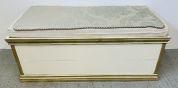 A PAINTED OTTOMAN WITH UPHOLSTERED SEAT COVER, W 118 X D 50 X H 43CM.