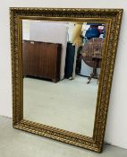 IMPRESSIVE GILT FRAMED WALL MIRROR WITH BEVELLED PLATE GLASS.