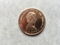 COINS: BAHAMAS 1973 FIFTY DOLLARS GOLD PROOF IN JOHN PINCHES CASE. (0.500 FINENESS, WEIGHT 15.65g).