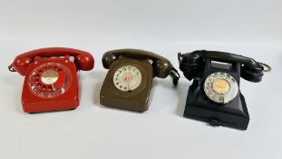 3 X VINTAGE TELEPHONES TO INCLUDE BAKELITE EXAMPLE.