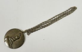 A VINTAGE DANISH JORGEN JENSEN 93 CIRCULAR PEWTER LITTLE MERMAID PENDANT - DIAM 5.