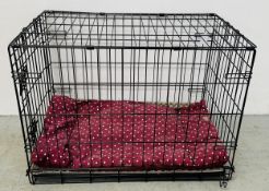 A FOLDABLE METAL PET CRATE WITH REMOVABLE TRAY.