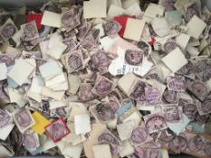 GB: BOX WITH BAGS OF LOOSE QV 1d LILACS, ½d JUBILEE BOTH COLOURS,