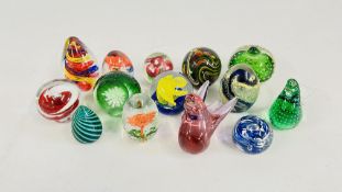 12 COLOURED GLASS PAPERWEIGHTS AND 2 COLOURED GLASS BIRDS.