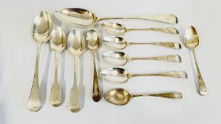 A GROUP OF 11 X ANTIQUE SILVER SPOONS, VARIOUS DATES AND MAKERS.