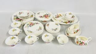 A QUANTITY OF ROYAL DOULTON 
