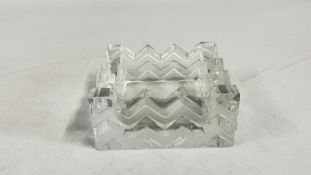 A LALIQUE SQUARE GEOMETRIC DESIGN ASHTRAY MARKED LALIQUE FRANCE, 11 X 11CM.
