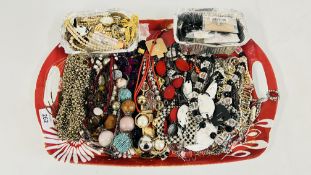 A TRAY OF ASSORTED COSTUME JEWELLERY TO INCLUDE BEADED NECKLACES, FASHION EARRINGS, CAMEO BROOCHES,