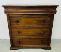 A REPRODUCTION FRENCH STYLE FOUR DRAWER CHEST.