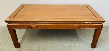 A LOW LEVEL RECTANGULAR ORIENTAL DESIGN COFFEE TABLE, LENGTH 101CM.