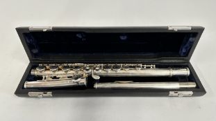 TREVOR JAMES T.J 10 X FLUTE 70761 COMPLETE WITH HARD TRANSIT CASE AND OUTER BAG.