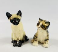 A GLAZED WINSTANLEY KENSINGTON CAT No. 5, SIGNED + A FURTHER WINSTANLEY SIAMESE CAT No. 2, SIGNED.
