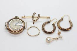 A VINTAGE 9CT GOLD CASED WATCH FACE MARKED ALDRED & SON, GREAT YARMOUTH,