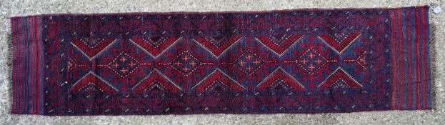 MESHWANI RUNNER, 250 X 59.