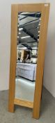 A MODERN OAK FULL LENGTH DRESSING MIRROR, W 49CM, H 155CM.