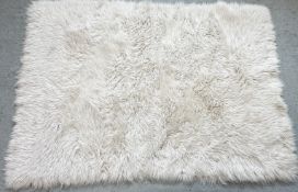LARGE SHAGGY RUG, APPROX 170CM X 230CM.