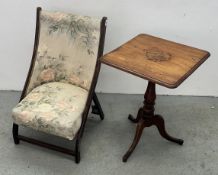 A VINTAGE MAHOGANY FRAMED FOLDING CHAIR,