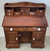 REPRODUCTION MAHOGANY HUTCH TOP DESK, W 100CM X D 49CM X H 112CM.