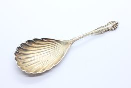 AN ANTIQUE SILVER CADDY SPOON, SHEFFIELD 1903, MAKER J&J MAXFIELD LTD.