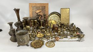 THREE BOXES CONTAINING AN EXTENSIVE GROUP OF MIXED METAL WARES COPPER AND BRASS, HORSE BRASSES,