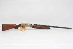 Modern & Antique Sporting Guns, Air Weapons & Associated Goods, Taxidermy, ETC