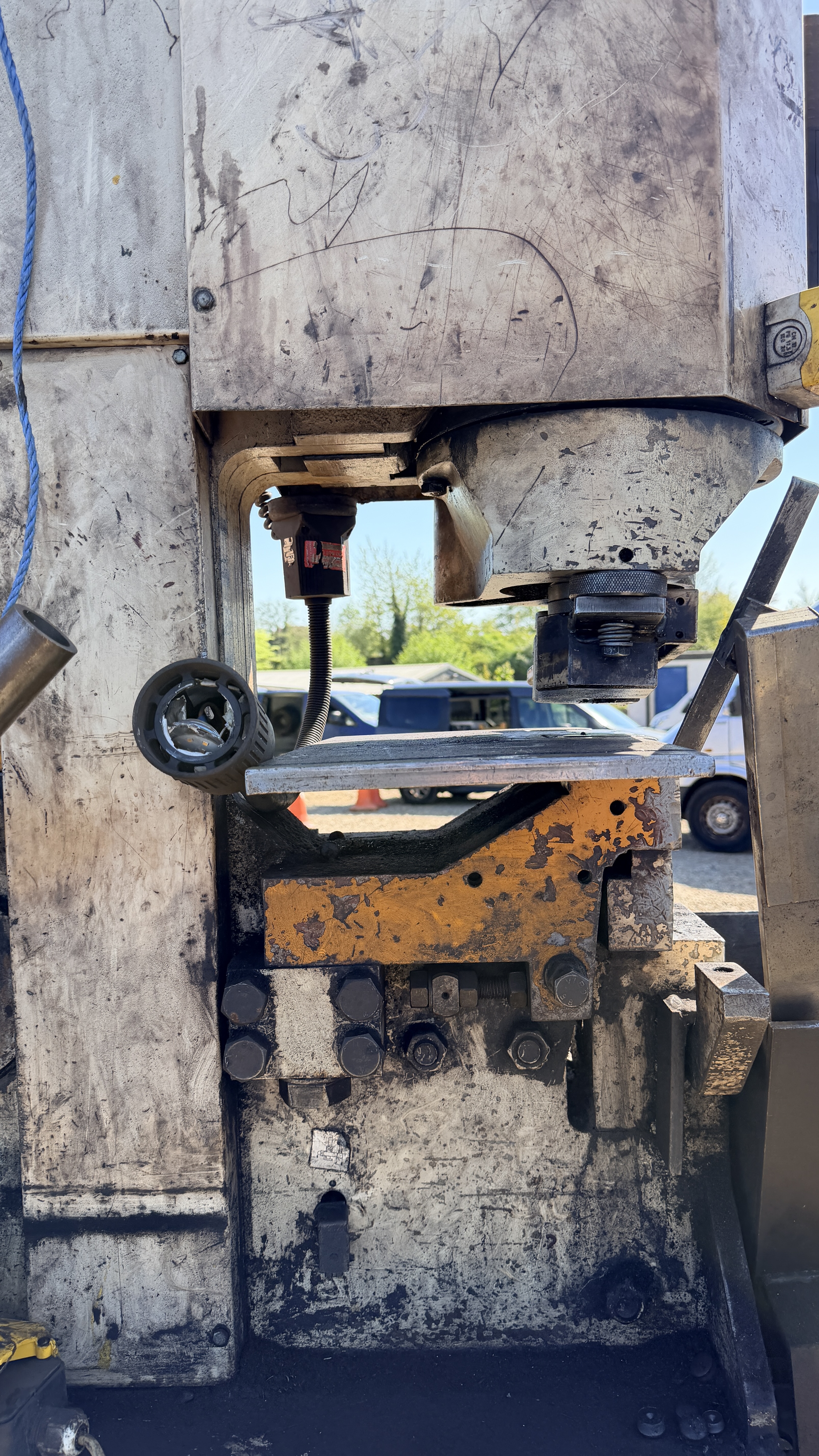 GEKA HYDRAULIC STEELWORKER / IRONWORKER - Image 10 of 19