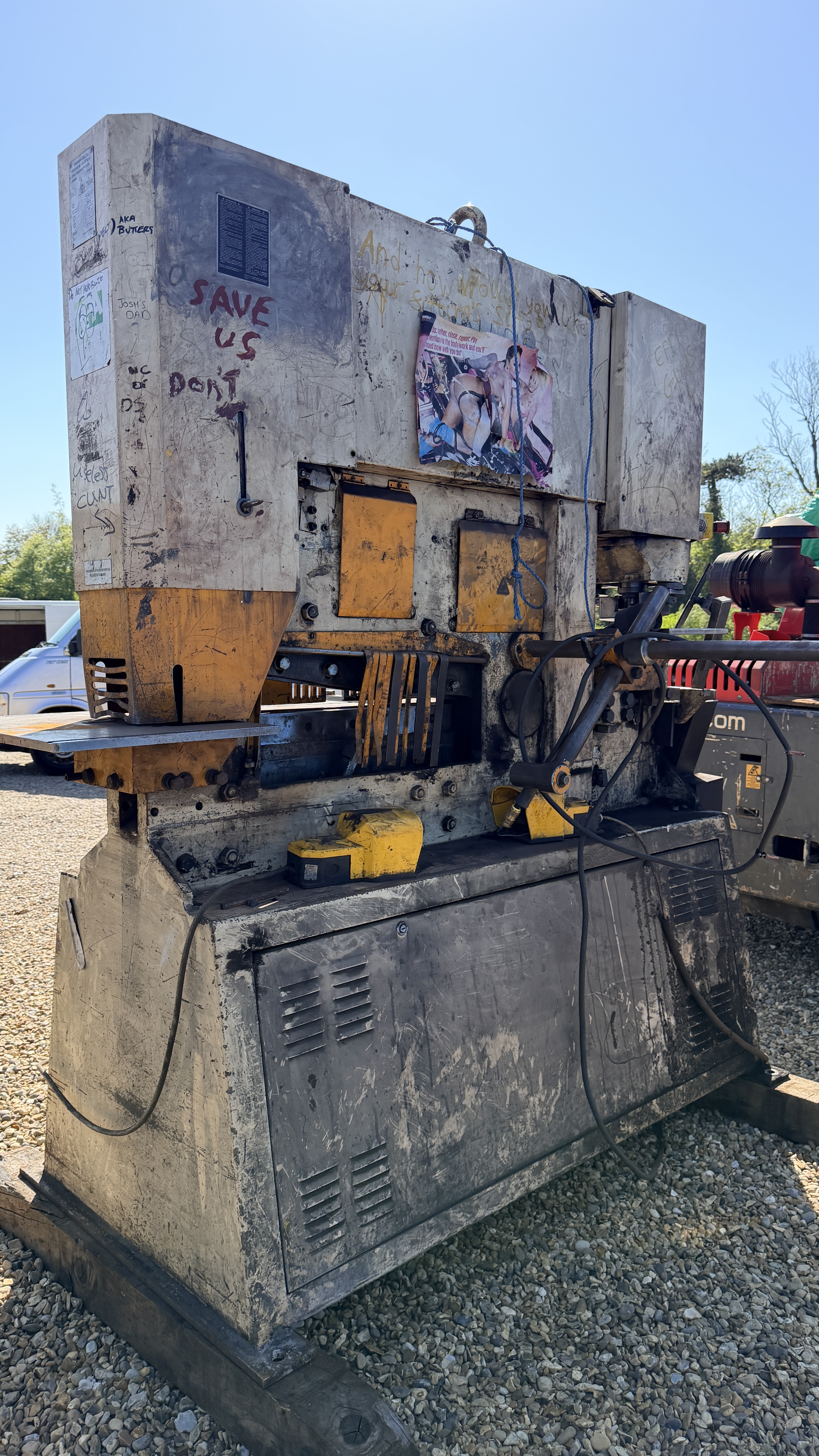 GEKA HYDRAULIC STEELWORKER / IRONWORKER - Image 4 of 19