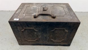 VICTORIAN CAST IRON STRONG BOX KEY PRESE