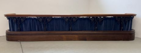 ANTIQUE MAHOGANY AND PITCH PINE ALTAR RAIL WITH DECORATIVE CAST IRON SUPPORTS - LENGTH 4.