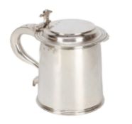 A FINE JAMES II ENGLISH SILVER LIDDED TANKARD