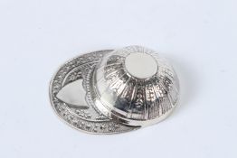 A SILVER JOCKEY HAT CADDY SPOON.