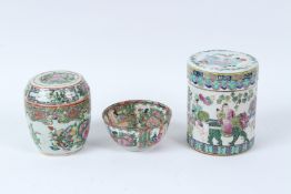 A CIRCULAR CANTON BOX AND COVER, 15cms, and a small bowl, 11cms and a barrel and cover, 12cms (3).