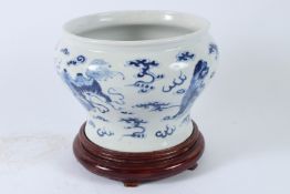 A GOOD CHINESE BLUE AND WHITE PORCELAIN BOWL with dragon and cloud decoration. 18cms diameter x